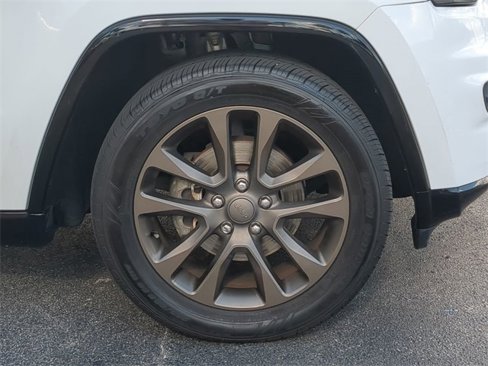 Used 2016 Jeep Grand Cherokee Limited 75th Anniversary image 11