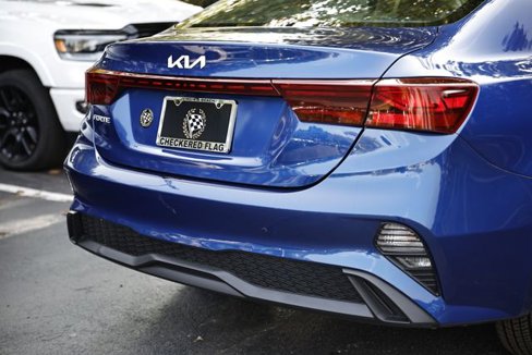 Used 2022 Kia Forte LXS image 9