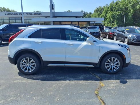 Used 2020 Cadillac XT4 Premium Luxury w/ Cold Weather Package image 23