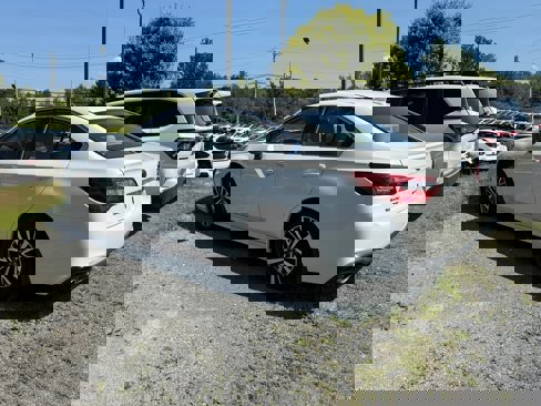 Used 2019 Subaru Legacy 2.5i Premium image 4