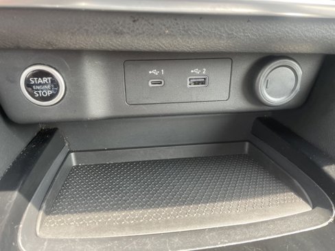 Used 2022 Nissan Rogue SV image 37