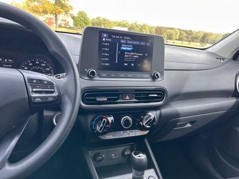 Used 2023 Hyundai Kona SEL image 24
