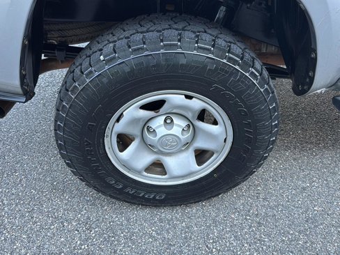 Used 2020 Toyota Tacoma SR image 33
