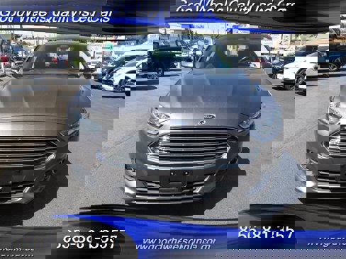 Used 2014 Ford Fusion SE w/ Equipment Group 201A image 2