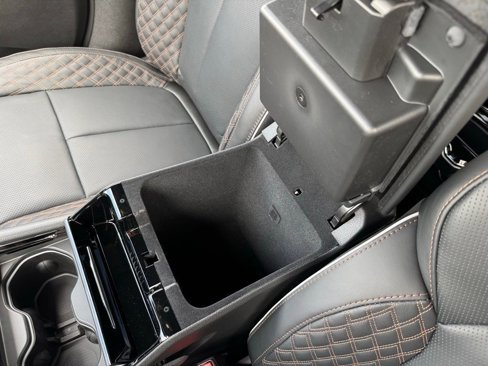New 2025 Jeep Grand Cherokee L Summit w/ Luxury Tech Group V image 14