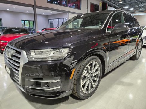 Used 2017 Audi Q7 3.0T Prestige w/ Prestige Package image 3