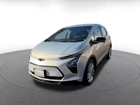 Used 2023 Chevrolet Bolt LT w/ Driver Confidence Package image 7