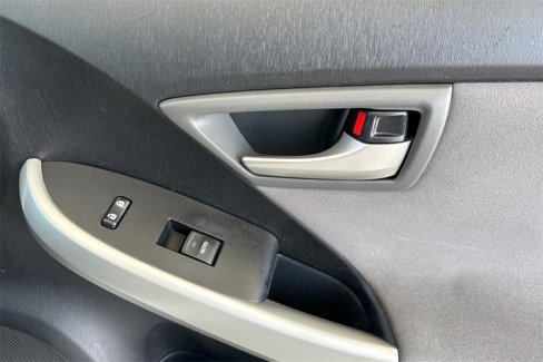 Used 2015 Toyota Prius Two image 17