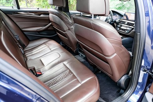 Used 2018 BMW 530i xDrive image 46
