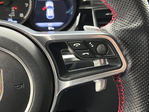 Used 2017 Porsche Macan Turbo image 14