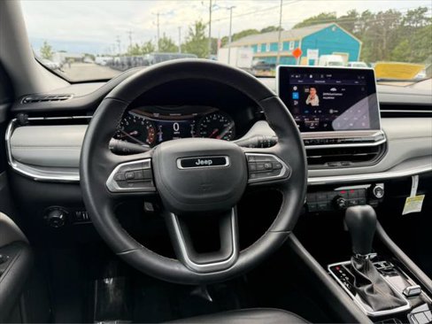 Certified 2022 Jeep Compass Limited image 16