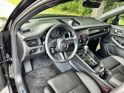 New 2026 Porsche Macan image 12