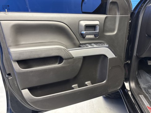 Used 2018 Chevrolet Silverado 1500 LT w/ All Star Edition image 10