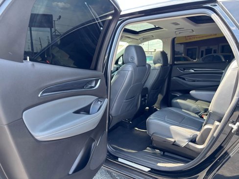 Used 2018 Buick Enclave Essence w/ Trailering Package image 12