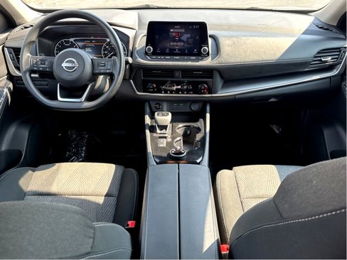 Used 2024 Nissan Rogue SV image 13