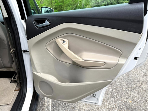 Used 2013 Ford C-MAX SE image 25