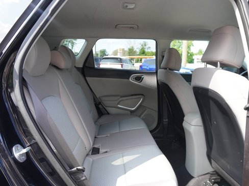 Used 2022 Kia Soul LX image 34