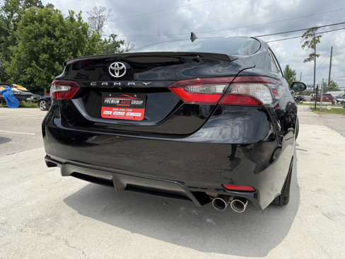 Used 2024 Toyota Camry SE image 9