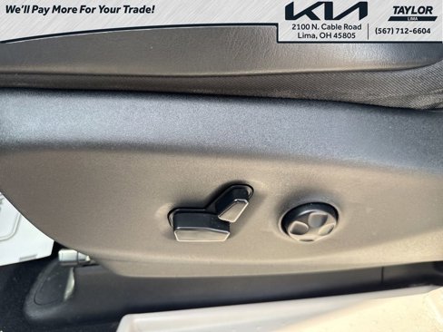 Used 2021 Chrysler Voyager Lxi image 27