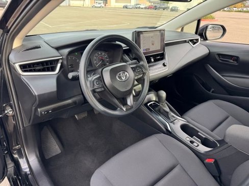 Used 2024 Toyota Corolla LE image 6