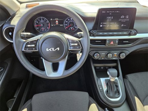 Used 2023 Kia Forte LXS image 13