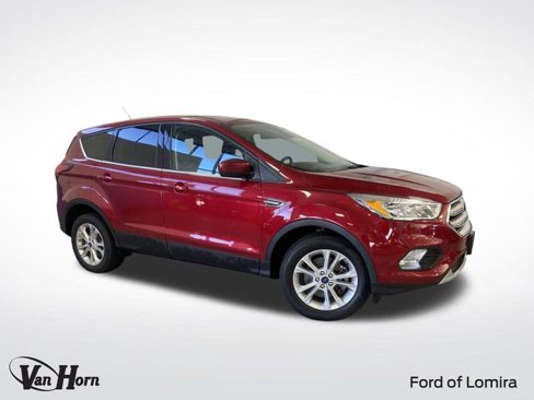 Used 2019 Ford Escape SE image 1
