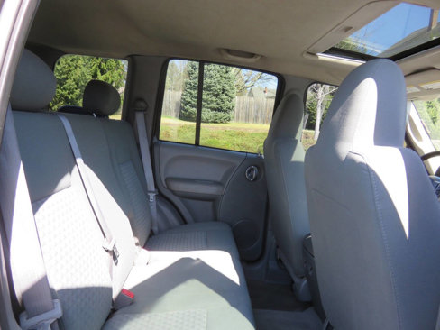 Used 2005 Jeep Liberty Limited image 28