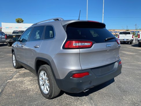 Used 2018 Jeep Cherokee Latitude Plus image 17