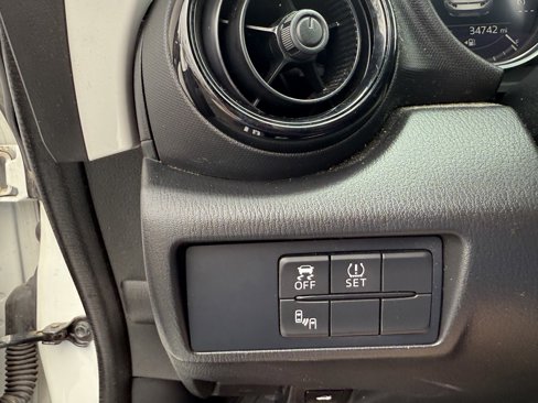 Used 2017 MAZDA MX-5 Miata RF Club image 19