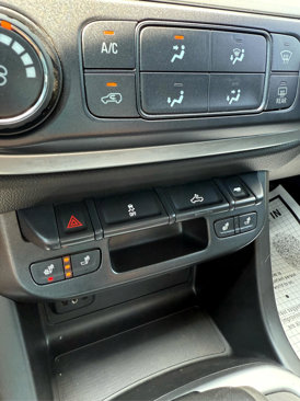 Used 2019 Chevrolet Colorado LT w/ LT Convenience Package image 18