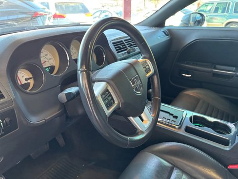 Used 2013 Dodge Challenger SXT Plus image 15
