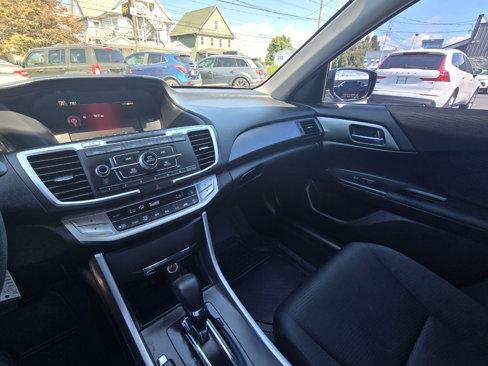 Used 2015 Honda Accord LX image 10