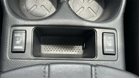 Used 2018 Nissan Rogue SV image 27