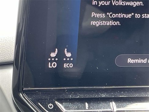 Used 2022 Volkswagen ID.4 Pro image 16