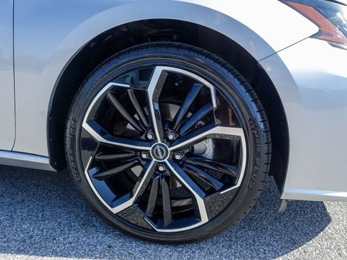 Used 2023 Nissan Altima 2.5 SR image 8