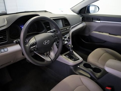 Used 2019 Hyundai Elantra SEL image 4
