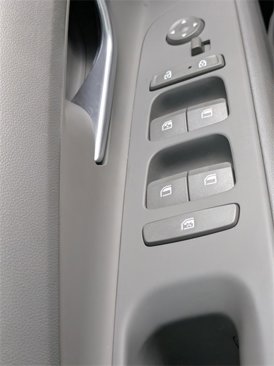 Used 2023 Hyundai Elantra SEL w/ Convenience Package image 22