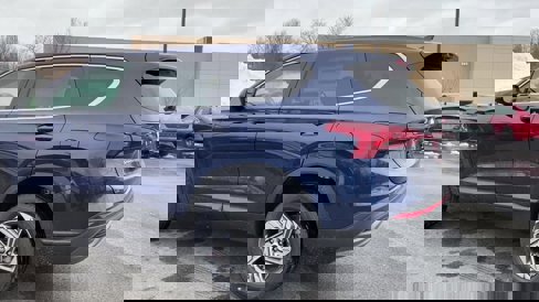 Certified 2021 Hyundai Santa Fe SE image 6