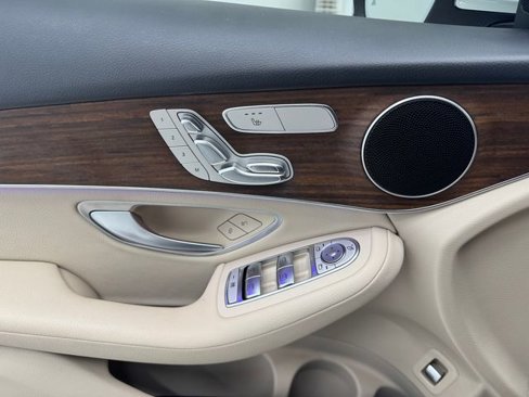 Certified 2022 Mercedes-Benz GLC 300 image 34