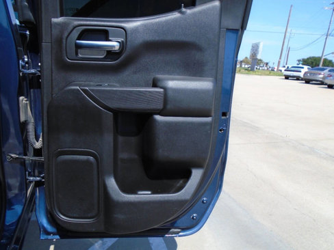 Used 2019 Chevrolet Silverado 1500 LT w/ Texas Edition image 30