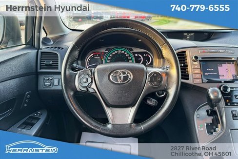Used 2015 Toyota Venza Limited image 8