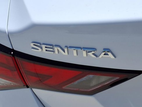 New 2025 Nissan Sentra SV image 6