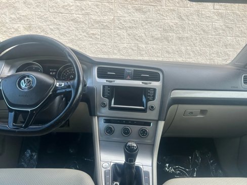 Used 2015 Volkswagen Golf TDI SEL image 23