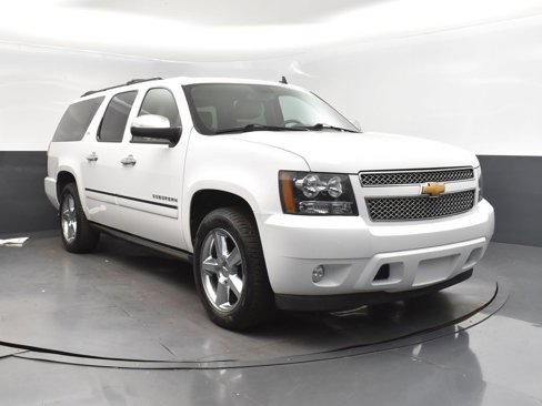 Used 2013 Chevrolet Suburban LTZ image 9