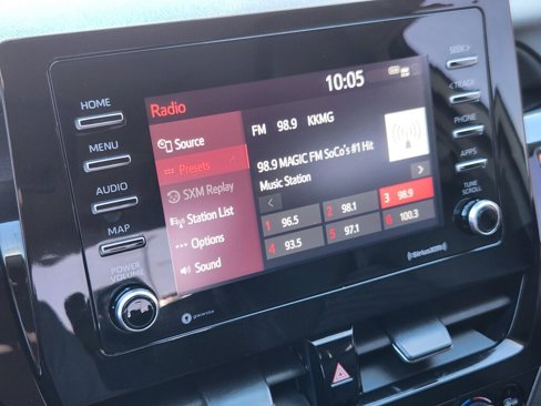 Used 2022 Toyota Camry SE image 18