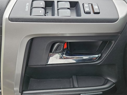 Used 2014 Toyota 4Runner Limited image 32