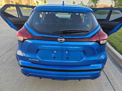 Used 2024 Nissan Kicks S image 9