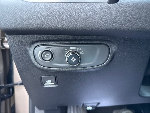 Used 2018 GMC Terrain SLE image 20