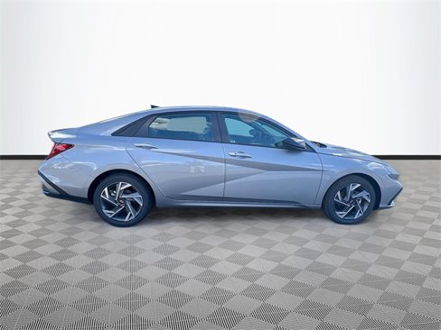 New 2025 Hyundai Elantra Sport image 8