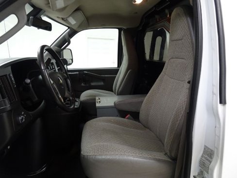 Used 2019 Chevrolet Express 2500 w/ Driver Convenience Package image 18